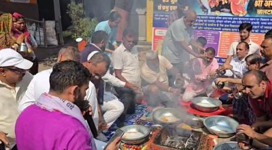 Today, a havan yagya was organised on the occasion of Sarva Pitru Amavasya at Gauri Shankar Sevadal Gaushala Sector 45 D, Chandigarh